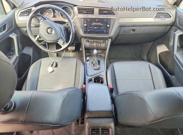 3VV3B7AX0JM061652 2018 VOLKSWAGEN TIGUAN Charcoal Вид панелі приладів