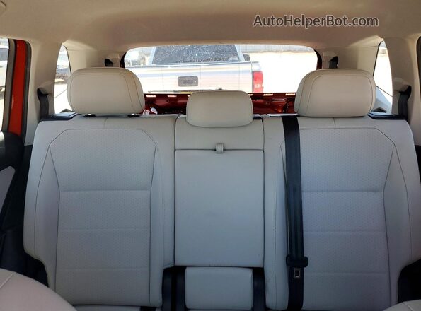 3VV3B7AX0JM191446 2018 VOLKSWAGEN TIGUAN Orange Widok tylnych siedzeń