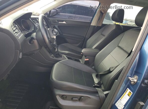 3VV3B7AX0KM152759 2019 VOLKSWAGEN TIGUAN Синий Вид салона спереди