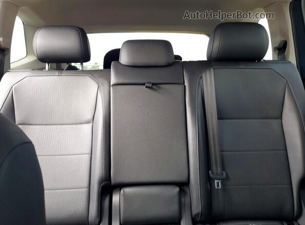 3VV3B7AX0KM152759 2019 VOLKSWAGEN TIGUAN Синий Вид задних сидений