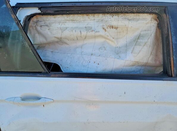 3VV3B7AX0MM159729 2021 VOLKSWAGEN TIGUAN Белый Вид задней части салона