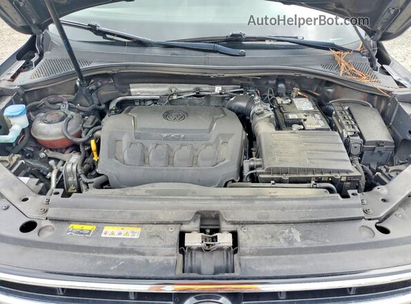 3VV3B7AX0NM066825 2022 VOLKSWAGEN TIGUAN Gray Engine compartment view
