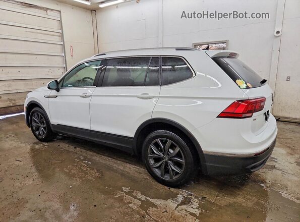 3VV3B7AX0NM151468 2022 VOLKSWAGEN TIGUAN White Trasero izquierdo