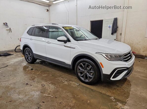 3VV3B7AX0NM151468 2022 VOLKSWAGEN TIGUAN White Delantero derecho