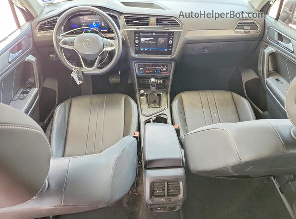 3VV3B7AX0PM084289 2023 VOLKSWAGEN TIGUAN Silver Вид панелі приладів