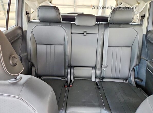 3VV3B7AX0PM084289 2023 VOLKSWAGEN TIGUAN Silver Вид задніх сидінь
