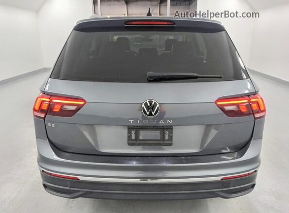 3VV3B7AX0RM024225 2024 VOLKSWAGEN TIGUAN Gray Вид ззаду