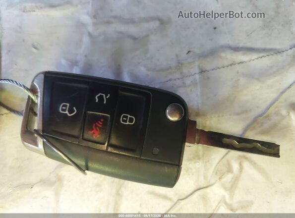 3VV3B7AX1JM191536 2018 VOLKSWAGEN TIGUAN White Widok deski rozdzielczej
