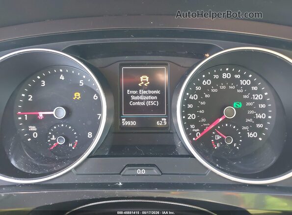 3VV3B7AX1JM191536 2018 VOLKSWAGEN TIGUAN White Widok tylnych siedzeń
