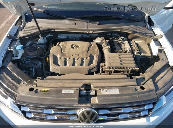 3VV3B7AX1JM191536 2018 VOLKSWAGEN TIGUAN White Widok z tyłu