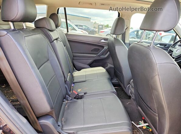 3VV3B7AX1KM153113 2019 VOLKSWAGEN TIGUAN Black Vista interior trasera