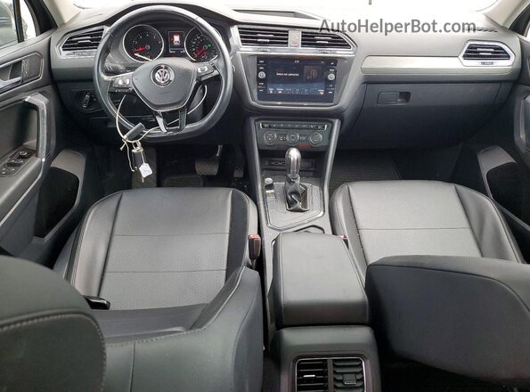 3VV3B7AX2JM119793 2018 VOLKSWAGEN TIGUAN Gray Vista del salpicadero