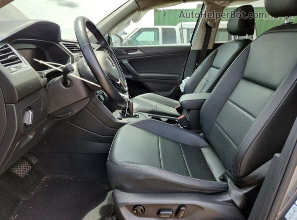 3VV3B7AX2KM061850 2019 VOLKSWAGEN TIGUAN Gray Vista interior delantera