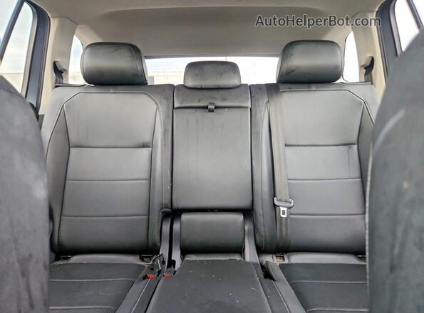 3VV3B7AX3KM069259 2019 VOLKSWAGEN TIGUAN Серый Вид задних сидений