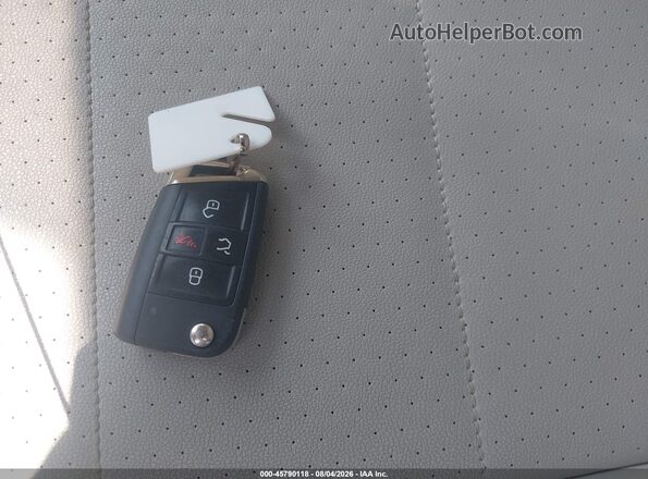 3VV3B7AX3MM018816 2021 VOLKSWAGEN TIGUAN Синий Вид панели приборов