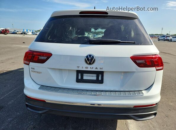 3VV3B7AX3NM047833 2022 VOLKSWAGEN TIGUAN White Rear view