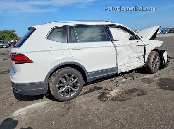 3VV3B7AX3NM047833 2022 VOLKSWAGEN TIGUAN White Rear right