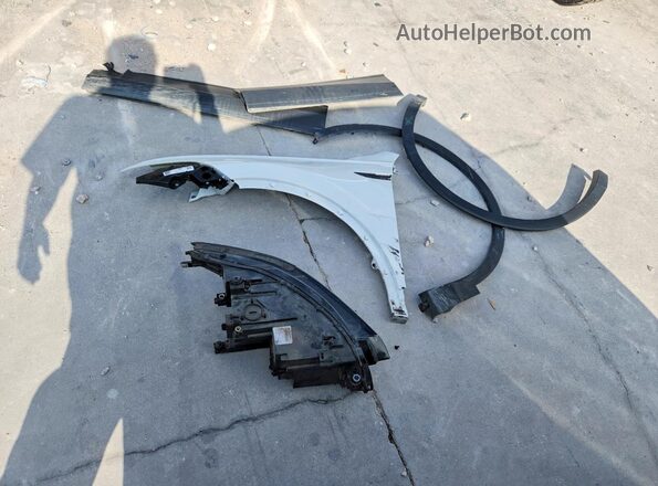 3VV3B7AX3PM118452 2023 VOLKSWAGEN TIGUAN White Vista de la etiqueta del VIN