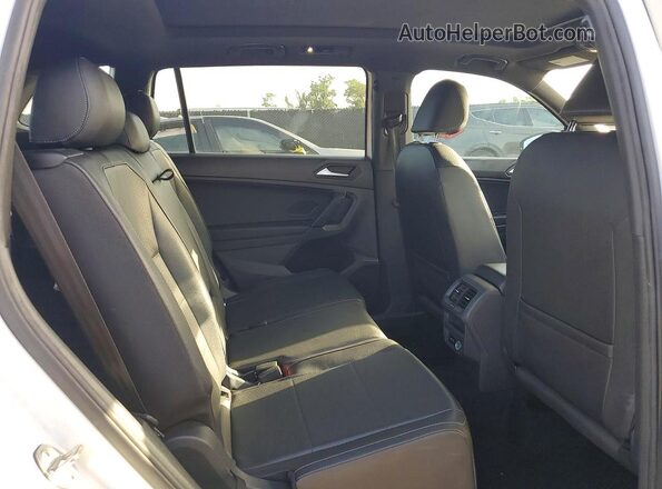 3VV3B7AX4KM030776 2019 VOLKSWAGEN TIGUAN White Սալոնի հետևի տեսք