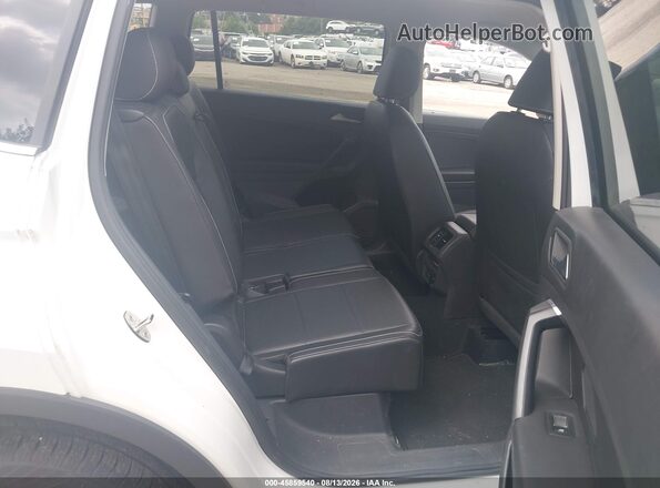 3VV3B7AX4MM069094 2021 VOLKSWAGEN TIGUAN White VIN კოდის სტიკერის ხედი