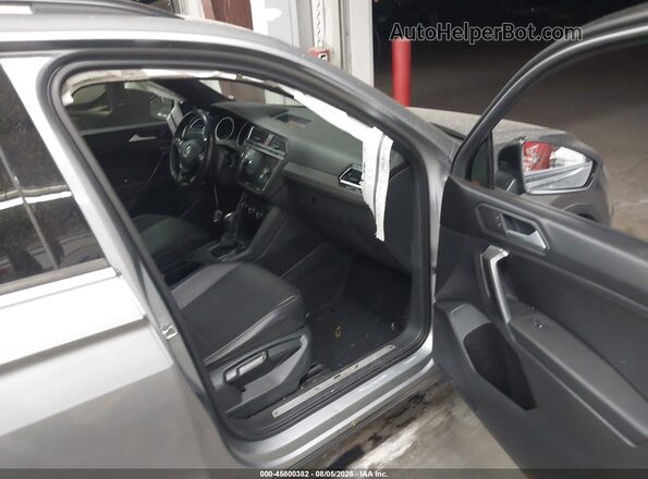 3VV3B7AX4MM108704 2021 VOLKSWAGEN TIGUAN Серый Вид салона спереди