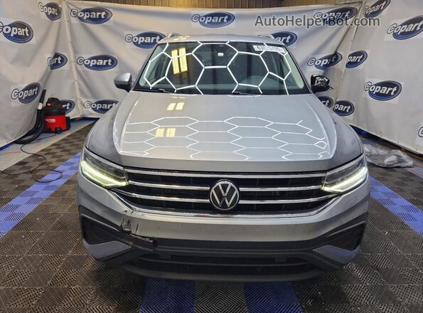 3VV3B7AX4RM001532 2024 VOLKSWAGEN TIGUAN Серый Вид спереди