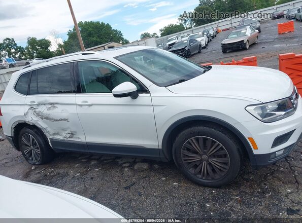 3VV3B7AX5JM015203 2018 VOLKSWAGEN TIGUAN White Vista interior trasera