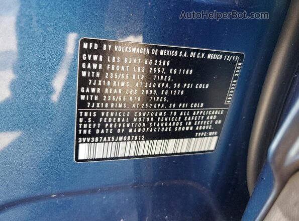 3VV3B7AX5JM087812 2018 VOLKSWAGEN TIGUAN Blue Вид підкапотного простору