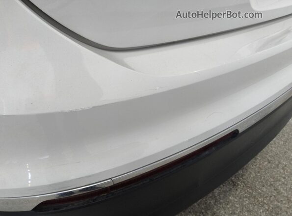 3VV3B7AX5JM120677 2018 VOLKSWAGEN TIGUAN White 