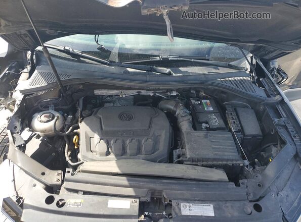 3VV3B7AX5LM074187 2020 VOLKSWAGEN TIGUAN Black Engine compartment view