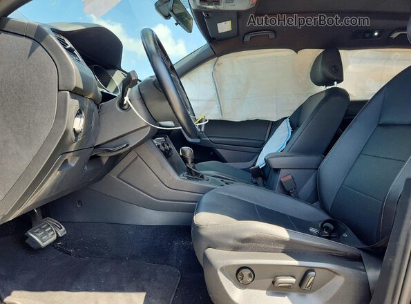 3VV3B7AX5LM116809 2020 VOLKSWAGEN TIGUAN Black წინა სალონის ხედი