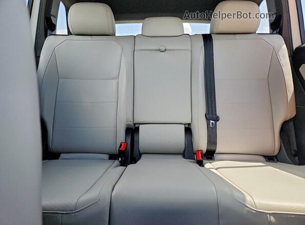 3VV3B7AX5MM051400 2021 VOLKSWAGEN TIGUAN Белый Вид задних сидений