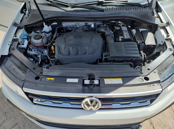 3VV3B7AX5MM051400 2021 VOLKSWAGEN TIGUAN Белый Вид подкапотного пространства