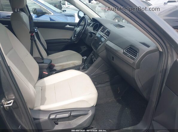 3VV3B7AX6JM014626 2018 VOLKSWAGEN TIGUAN Gray Vista interior delantera