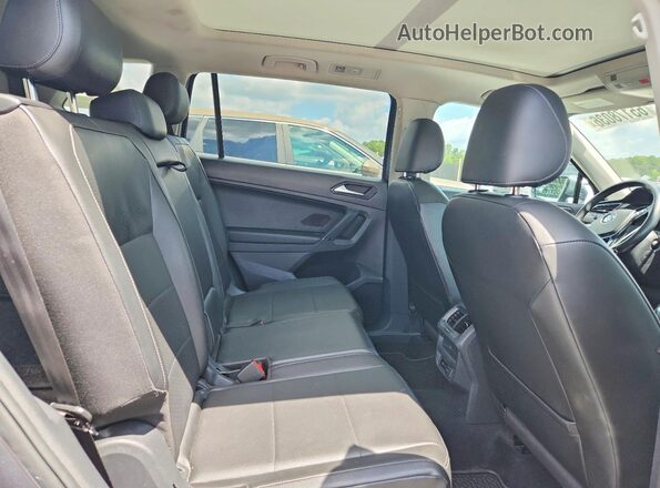 3VV3B7AX6JM017008 2018 VOLKSWAGEN TIGUAN Gray Вид задньої частини салону