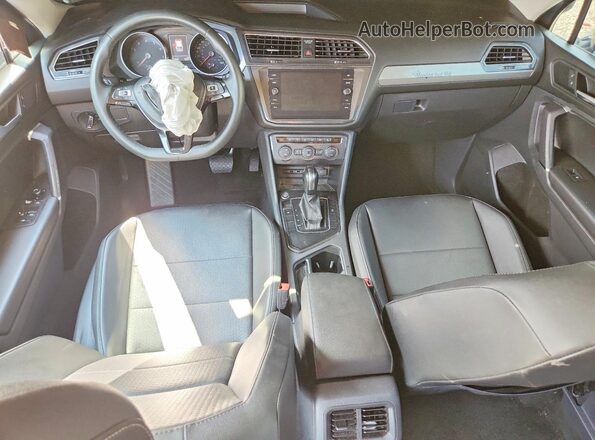 3VV3B7AX6LM038251 2020 VOLKSWAGEN TIGUAN Gray Vista del salpicadero