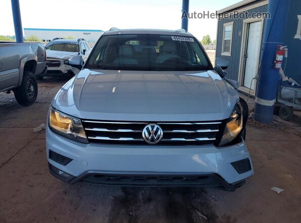 3VV3B7AX7JM026445 2018 VOLKSWAGEN TIGUAN Silver Вид спереду