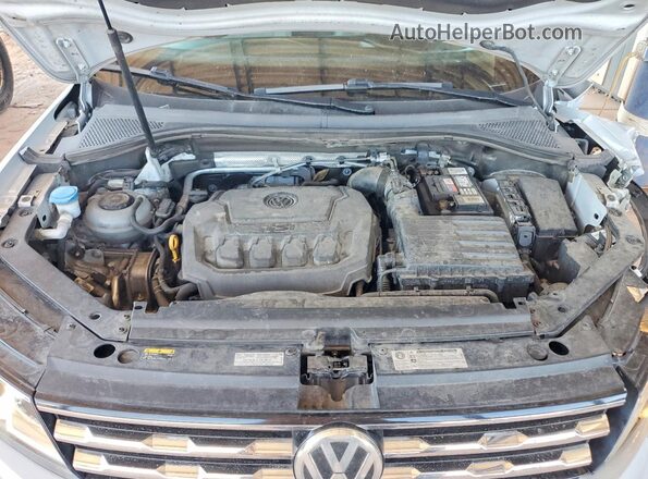 3VV3B7AX7JM026445 2018 VOLKSWAGEN TIGUAN Silver Вид задньої частини салону