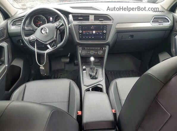 3VV3B7AX7JM121460 2018 VOLKSWAGEN TIGUAN Blue Widok deski rozdzielczej