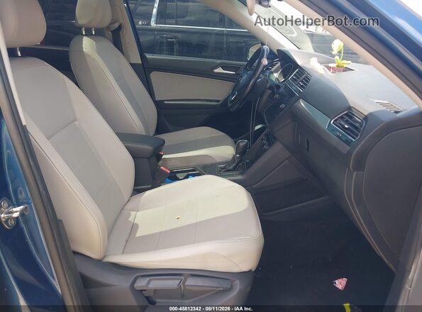 3VV3B7AX7KM016211 2019 VOLKSWAGEN TIGUAN Blue Սալոնի դիմացի տեսք