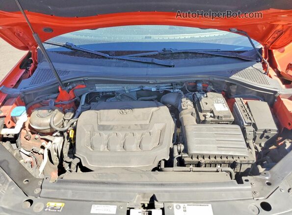 3VV3B7AX7KM066820 2019 VOLKSWAGEN TIGUAN Orange Vista del compartimento del motor