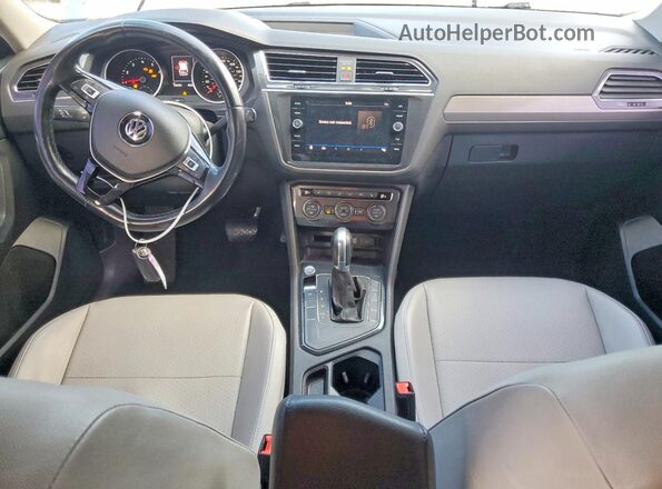 3VV3B7AX7KM164570 2019 VOLKSWAGEN TIGUAN Green Առջևի վահանակի տեսք