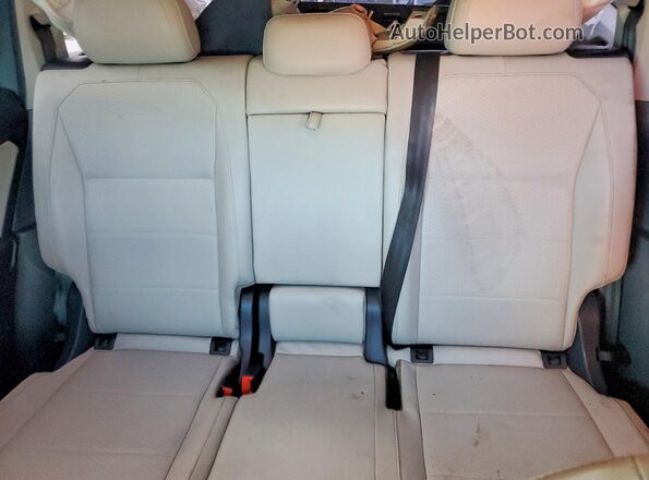 3VV3B7AX7KM164570 2019 VOLKSWAGEN TIGUAN Green Հետևի նստատեղերի տեսք