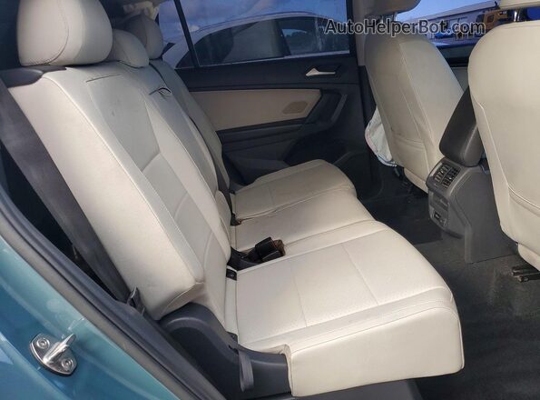 3VV3B7AX7KM164570 2019 VOLKSWAGEN TIGUAN Green Սալոնի հետևի տեսք