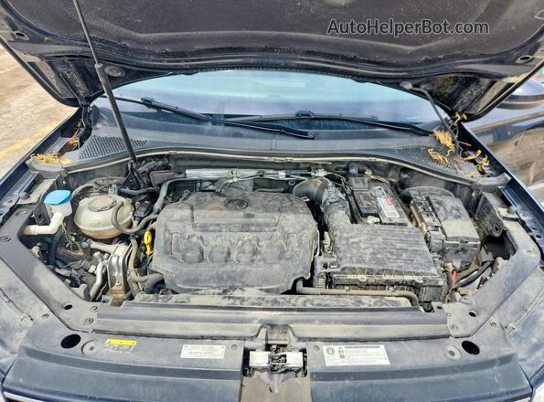 3VV3B7AX7LM068052 2020 VOLKSWAGEN TIGUAN Black უკანა სალონის ხედი