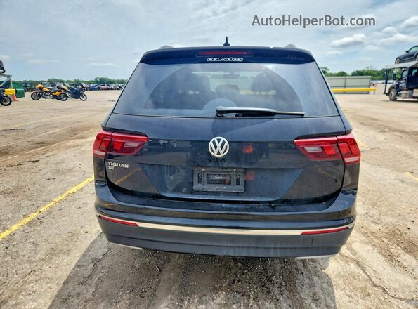3VV3B7AX7LM068052 2020 VOLKSWAGEN TIGUAN Black უკანა ხედი