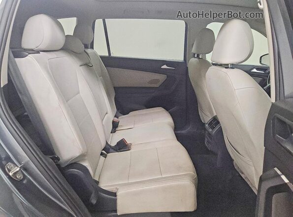 3VV3B7AX8KM178834 2019 VOLKSWAGEN TIGUAN Gray Vista interior trasera