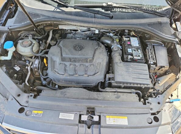 3VV3B7AX8MM085475 2021 VOLKSWAGEN TIGUAN Black Շարժիչի բաժամունքի տեսք