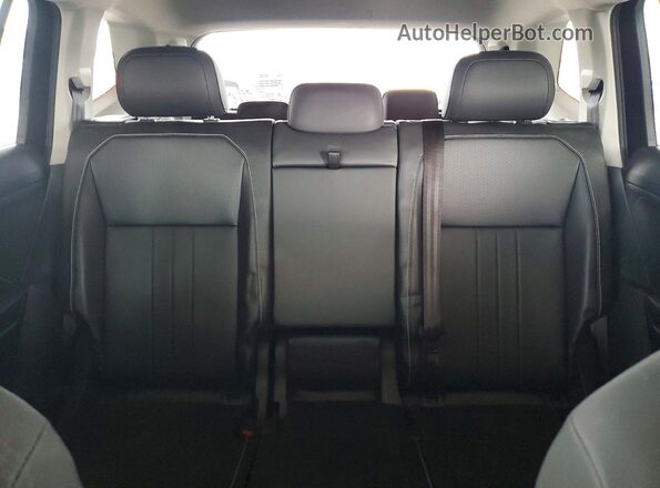 3VV3B7AX8NM094419 2022 VOLKSWAGEN TIGUAN Black Widok tylnych siedzeń