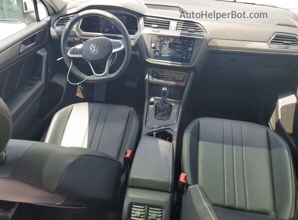 3VV3B7AX8NM167143 2022 VOLKSWAGEN TIGUAN White Widok deski rozdzielczej